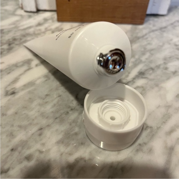 Beautycounter Counterstart Cocoboost Moisturizer, new and sealed - Picture 3 of 4